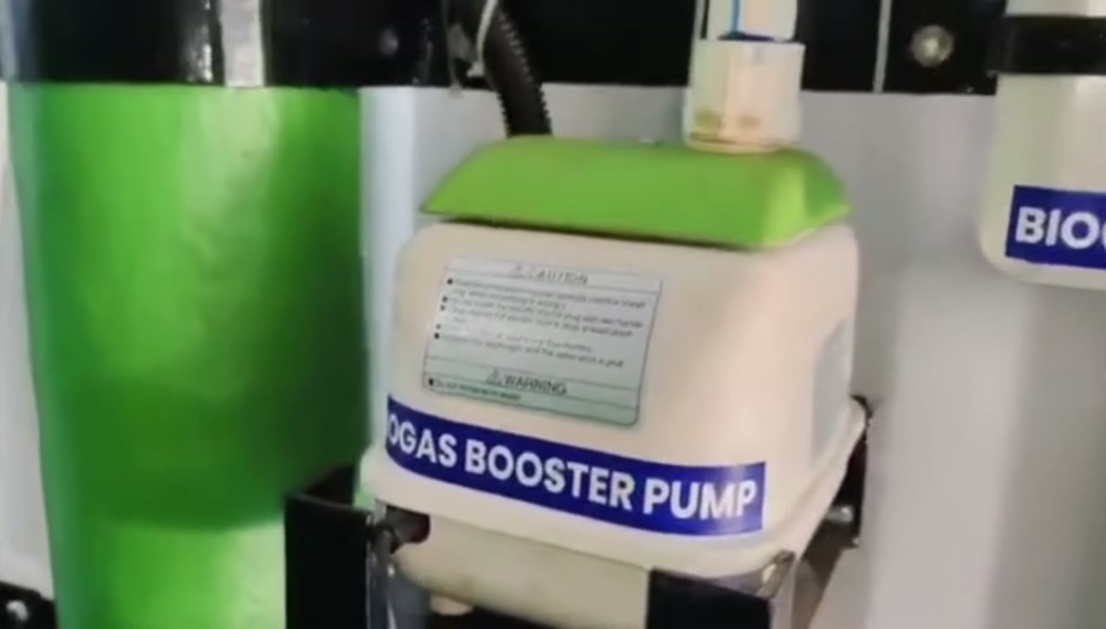 Biogas booster pump